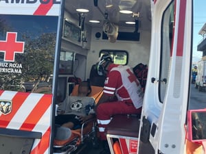 El accidente se registró en el sector El Pueblo.  Un menor de 14 años de edad que tripulaba un triciclo cargado con garrafones de agua terminó con diversas