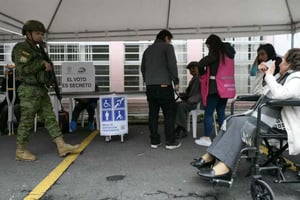 El rechazo a la consulta popular y referéndum de Daniel Noboa se consolidó con el 98% de votos escrutados, lo que representa un duro revés para el Gobierno