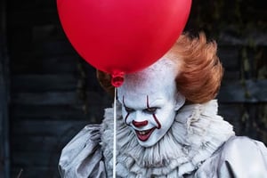 El cuarto capítulo de “Welcome to Derry” revela por primera vez el origen de Pennywise, conectando eventos clave con la mitología que rodea al pueblo