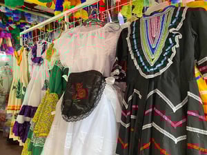 Las familias de Piedras Negras ya comenzaron a ajustar su presupuesto para el desfile del 20 de noviembre, uno de los eventos cívicos más concurridos del año.