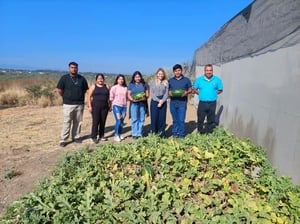 El TECNM Campus Múzquiz fortaleció sus iniciativas de sustentabilidad con la cosecha de acelga, cilantro y sandía, promoviendo aprendizaje práctico