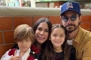 La pareja formada por Brandon Peniche y Kristal Cid anunció el nacimiento de Gia, su bebé arcoíris, quien llega como la tercera hija de la familia.  El actor