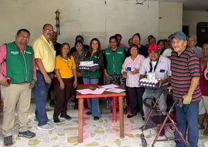 El programa Mejora Coahuila continúa beneficiando a las familias de Sabinas con la entrega de productos básicos y apoyo directo a la comunidad.  Con entusiasmo