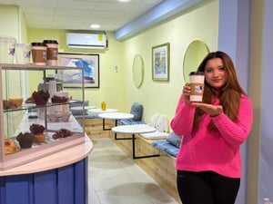 'Los obstáculos son solo escalones que te acercan a tu éxito'  Con apenas 25 años, Leticia Gabriela Fuentes Ramón, licenciada en Educación con especialización