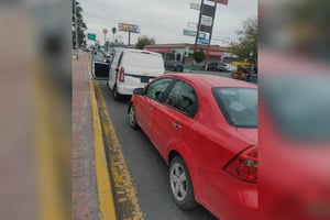 Elementos de Control de Accidentes se encargaron del peritaje.  Un percance vial generó una intensa movilización de corporaciones de seguridad y socorro