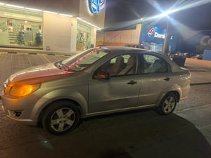 El saldo fue solamente de daños materiales.  La noche de ayer se registró un accidente vehicular sobre el bulevar Harold R. Pape, a la altura de la calle