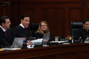 El pleno de la Suprema Corte avaló que el incumplimiento de la pensión alimenticia a menores sin justificación puede ser sancionado penalmente.  El pleno