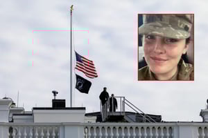 El presidente Donald Trump ordenó ondear a media asta las banderas de Estados Unidos en honor a la guardia nacional Sarah Beckstrom, asesinada en un tiroteo