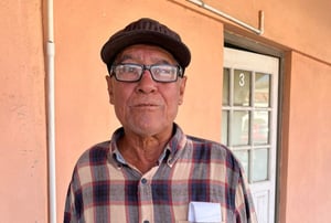  Arnoldo Guajardo denuncia que la actual administración de Sabinas y el alcalde le han negado el apoyo económico que recibía para cuidar a su hijo. Negativa