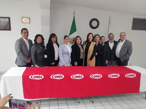 González comentó que en Monclova el Infonavit redujo los requisitos y aumentó los montos de crédito.   La nueva presidenta de la Asociación Mexicana