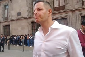 El senador Alejandro Murat confirmó que aún se desconoce el país al que sería enviado Gertz Manero como embajador, mientras el Senado se enfoca en la fiscal
