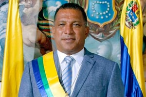 El exgobernador Alfredo Díaz murió en prisión un año después de su detención, en medio de la crisis poselectoral en Venezuela que mantiene cientos