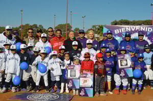 Niñas y niños de distintos municipios dieron inicio al Noveno Estatal de Béisbol “Copa Indios”, un torneo que impulsa el talento deportivo y la convivencia