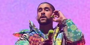 Todo lo que toca Bad Bunny, de 31 años, se convierte en mainstream, dice Pablito Wilson, autor del libro 'Reggaetón: una revolución latina'. Le bastó sólo