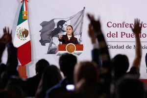 Claudia Sheinbaum confirmó que no asistirá a la inauguración del Mundial 2026 y explicó por qué cedió su boleto, además de compartir la reacción