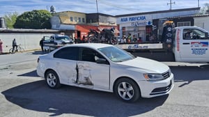 Un giro inesperado provocó el aparatoso choque.  Lo que sería un trayecto rutinario hacia el trabajo terminó convirtiéndose en una emergencia para Gabriel