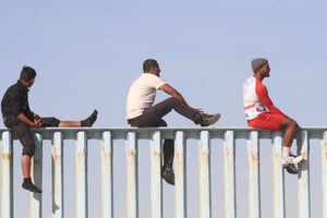 La presidenta detalló que desde octubre también se registraron más de 200 mil retornos, y criticó el trato a migrantes, asegurando que 'no son criminales'.