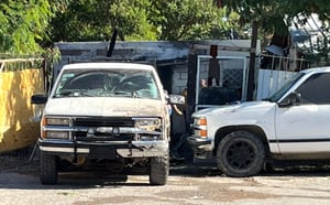  Piedras Negras, Coahuila.– Un incendio registrado en una vivienda de la colonia Lázaro Cárdenas generó la movilización del Departamento de Bomberos
