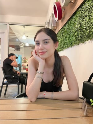 'La zona de confort es un lugar hermoso, pero allí no crece nada'  A sus 19 años, Briana de la Rosa decidió dar un salto que muchos jóvenes temen pero