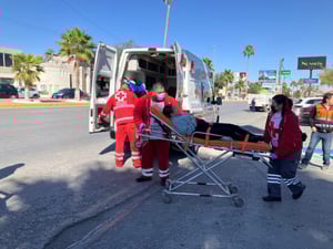 Paramédicos y policías acuden al llamado.  La mañana de este jueves, paramédicos de la Cruz Roja y policías municipales se movilizaron de manera urgente