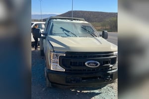 Emergencia sobre el bulevar Miguel de la Madrid.  La mañana de este viernes, un conato de incendio en un camión de la empresa Tecnoval provocó una rápida