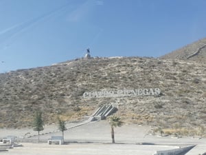 Fernando Pérez Cano destacó que Cuatro Ciénegas registra actualmente alrededor de 250 mil visitantes al año.   La campaña “Vive el invierno en Cuatro Ciénegas”