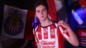    Chivas oficializa el fichaje de Brian Gutiérrez. El mediocampista se integra al proyecto de Gabriel Milito para el próximo torneo.  El Club