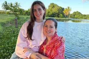 Vanessa Fernández, madre de Fátima Bosch, sale en defensa de su hija tras las críticas por su coronación como Miss Universo 2025 y respalda