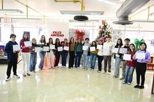 La institución destacó la importancia del trabajo conjunto entre alumnos, maestros y voluntarios, quienes han sido pieza clave para consolidar los talleres