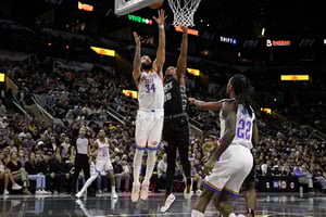 La temporada pasada de Shai Gilgeous-Alexander estuvo repleta de éxitos: condujo al Thunder de Oklahoma City al campeonato de la NBA, se consagró como
