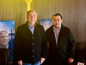 El diputado federal Teodoro Kalionchis presentó en Sabinas su primer informe legislativo, destacando iniciativas y gestiones enfocadas en agua, energía,