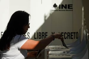 El INE extiende la vigencia de credenciales para votar en Coahuila hasta junio de 2026.   La Comisión del Registro Federal de Electores del INE aprobó