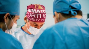 El Instituto Mexicano del Seguro Social (IMSS) integró la cirugía robótica para el reemplazo total de rodilla en el Hospital de Ortopedia de la Unidad Médica