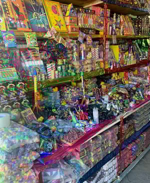 La venta y uso de pirotecnia explosiva en Coahuila está estrictamente prohibida este 2025. Autoridades municipales y federales alertan que quienes incumplan