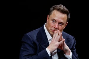 El patrimonio de Elon Musk marca un hito sin precedentes, impulsado por la valoración récord de su empresa espacial, SpaceX.  Elon Musk, el CEO de Tesla