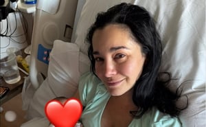 Martha Higareda reveló que sufrió preeclampsia tras dar a luz, estuvo en terapia intensiva y aseguró que estuvo entre la vida y la muerte.  La actriz Martha