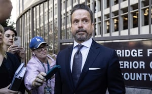 Nick Reiner, sospechoso de asesinar a sus padres Rob y Michele Reiner, no comparecerá hoy en tribunal por no estar médicamente autorizado y por riesgo