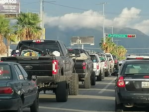 Aunque inicialmente se preveía que una caravana de cerca de tres mil vehículos ingresara por la frontera de Coahuila, autoridades federales confirmaron