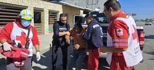 Vecinos temieron lo peor.  Un momento de tensión se vivió la tarde de este miércoles en la colonia Hipódromo de Monclova, luego de que el conocido limosnero