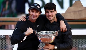    El tenista español anuncia el fin de su etapa con su entrenador tras un exitoso ciclo de siete años y 24 títulos conquistados juntos.  Carlos Alcaraz,