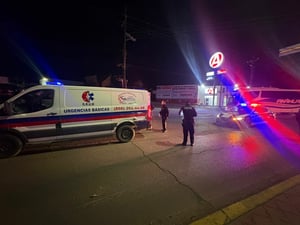 Accidente durante la madrugada de este jueves.  Un repartidor del restaurante Giros protagonizó un accidente vial la madrugada de este jueves en el cruce