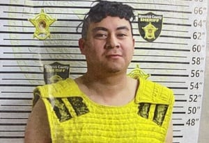 Agentes del Sheriff del condado de Maverick arrestaron en Eagle Pass a un hombre originario de Dallas que presuntamente amenazó con realizar un tiroteo