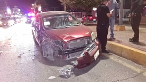    Un accidente vial se registró la noche de este martes sobre el bulevar Harold R. Pape, antes de llegar al sector del Ejército Mexicano, en sentido