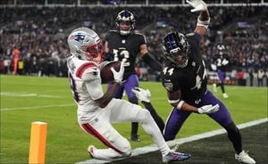 El juego estelar de domingo por la noche en la semana 16 de la NFL tuvo como ganador a los Patriotas de Nueva Inglaterra (12-3) sobre los Ravens de Baltimore