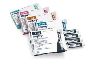 La FDA aprobó la versión en píldora de Wegovy, el primer tratamiento oral GLP-1 para la obesidad, con resultados similares a la inyección.  La Agencia