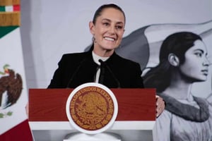 Sheinbaum destacó el crecimiento económico, una inflación de 3.72% y aseguró que, pese a los retos, 2025 cerró de manera positiva.  La presidenta Claudia
