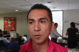 Un Tribunal Colegiado declaró infundada la queja de José Luis Abarca, quien buscaba frenar su traslado penitenciario al advertir afectaciones graves