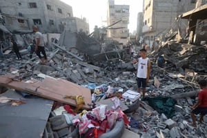 Israel acusó a Hamas de violar el alto el fuego después de que un artefacto explosivo hiriera a un soldado en Rafah, y advirtió