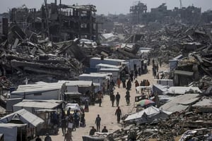 Hamas negó haber violado la tregua en Gaza y atribuyó la explosión que hirió a un soldado israelí a 'bombas que Israel dejó atrás'.  El grupo islamista