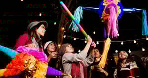 En Sabinas, la Navidad une tradición y modernidad, donde los hogares conservan costumbres mientras los niños disfrutan de juguetes y tecnología, creando